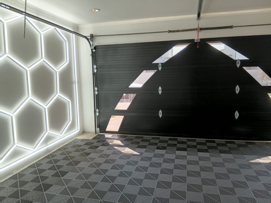 3 Bedroom Property for Sale in Sandown Western Cape